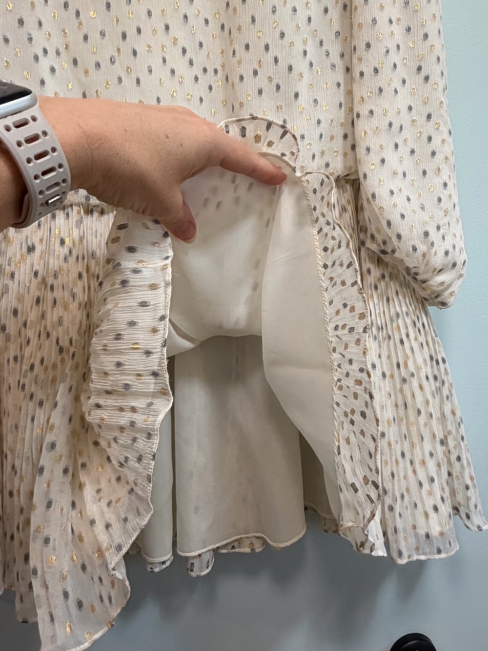 Vintage silk metallic polka dot long sleeve flouncy dress, size medium - Picture 3 of 8